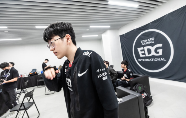 疑戳中了问 疑戳中了问