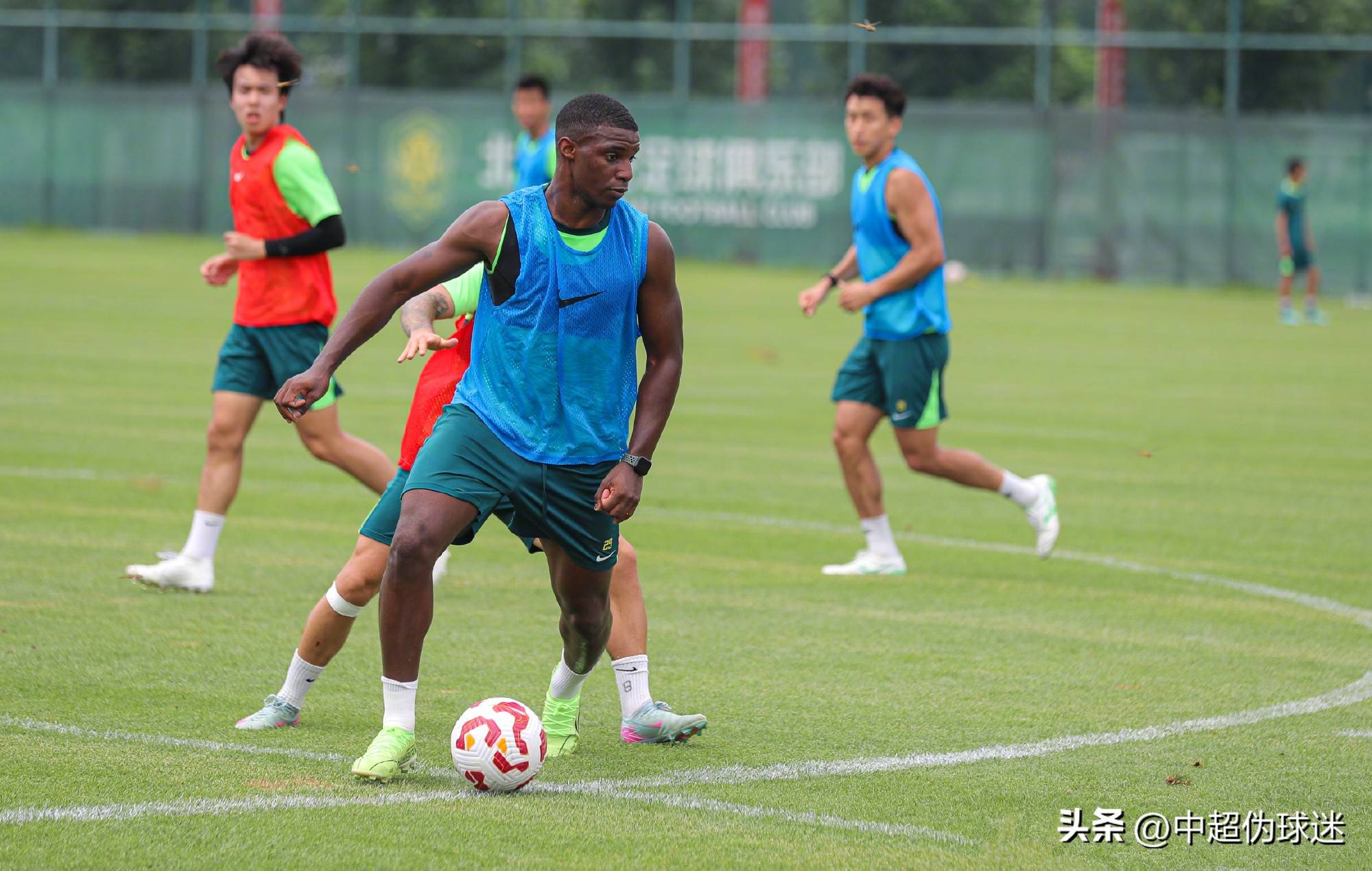 清晰的赛场 清晰的赛场