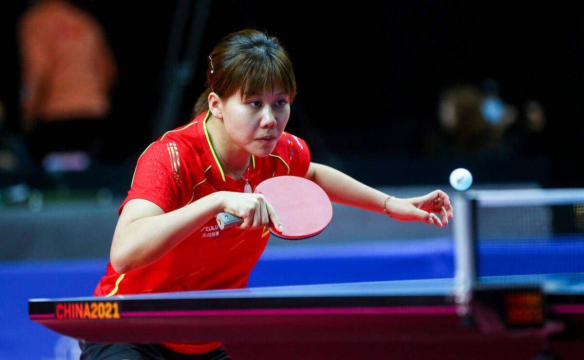 同龄球员的 同龄球员的