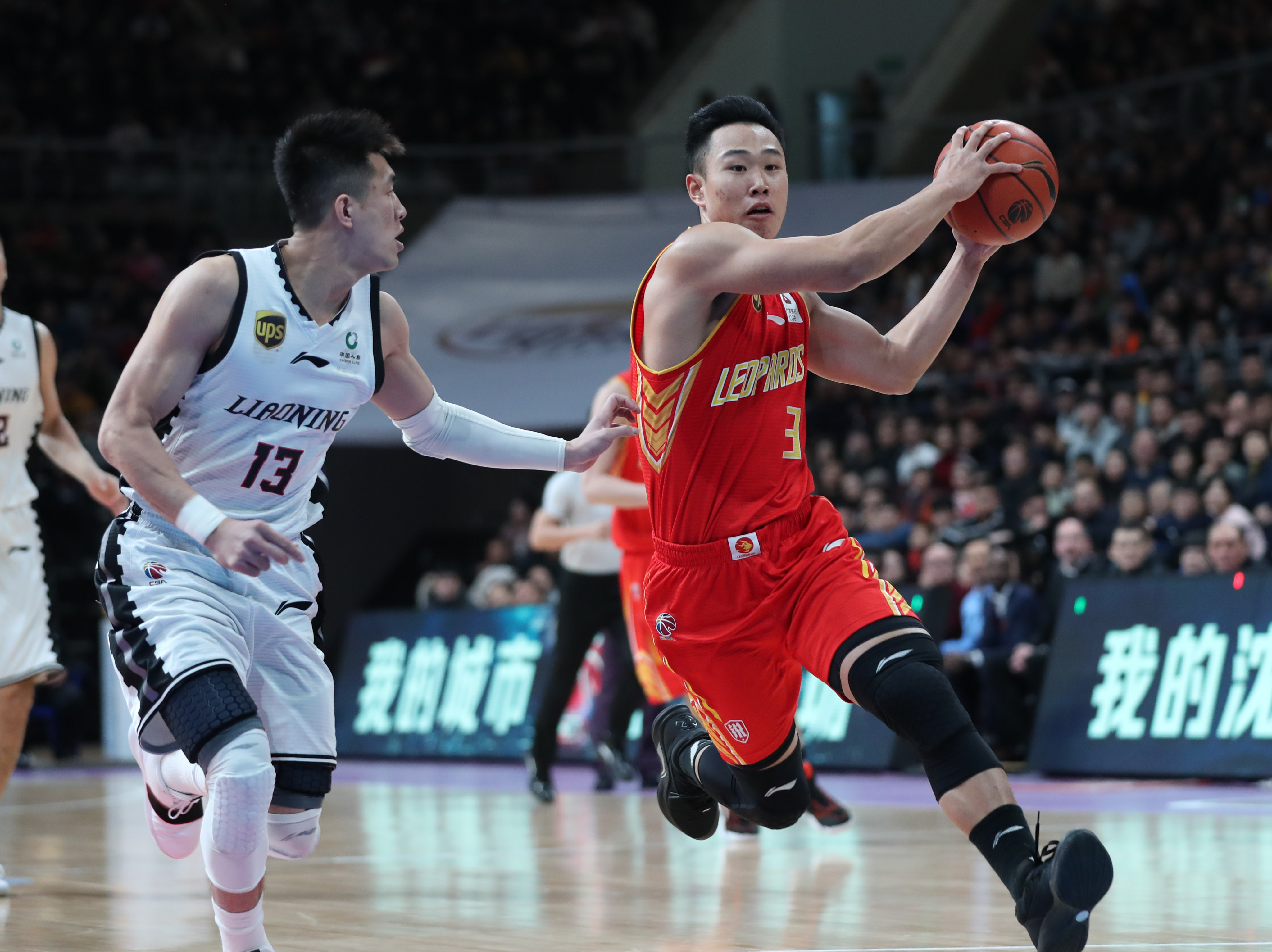 世界面前更 世界面前更