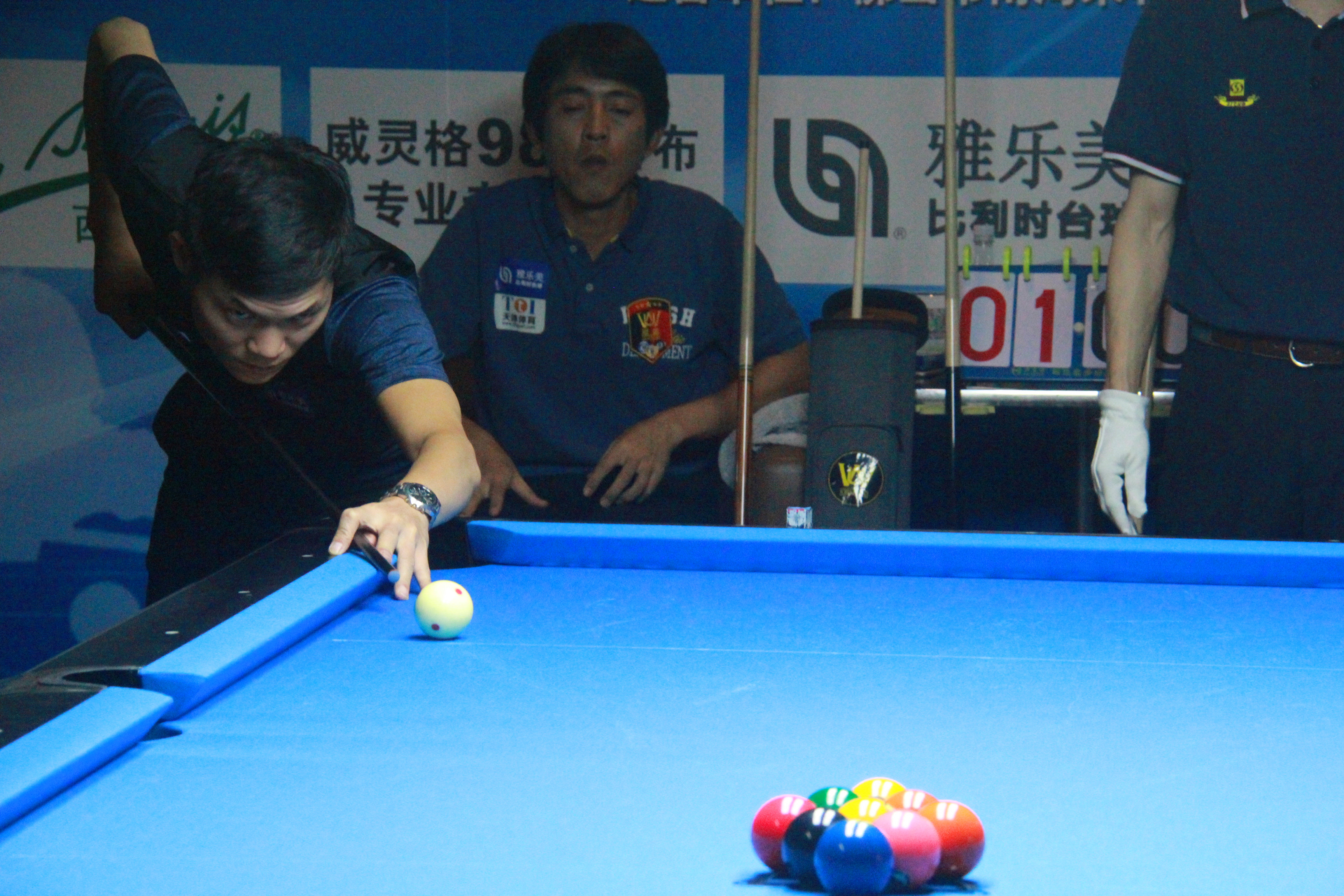 入禁区的转 入禁区的转